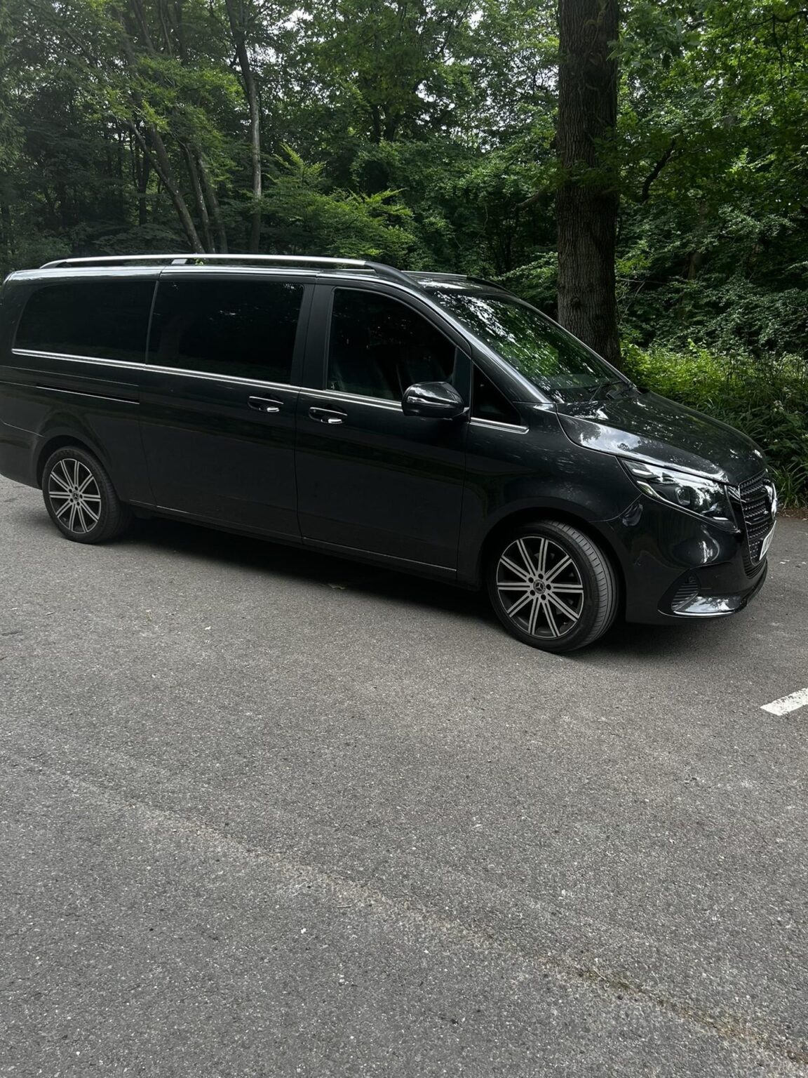 Black Mercedes V-Class seven-seat people carrier